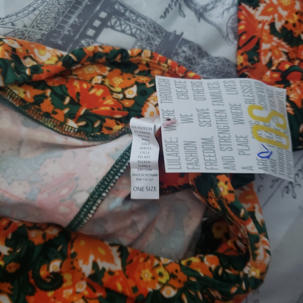 Lularoe Floral Print Leggings - Picture 2 of 3